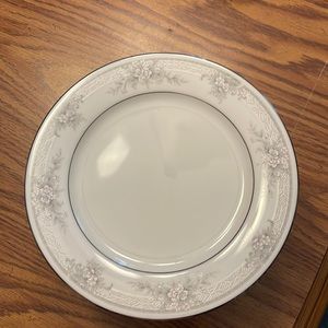 Noritake Sweet Leilani salad plates